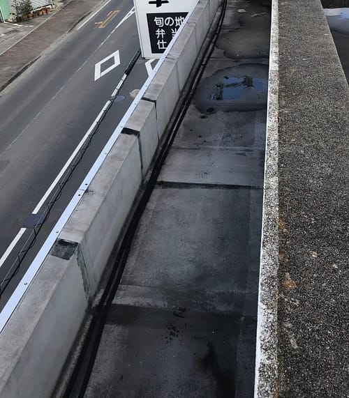雨漏りが止まらない屋上を防水工事
